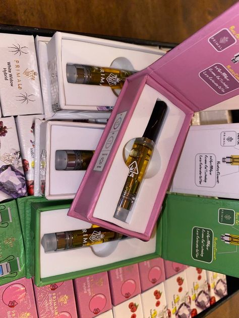 Wax Pen Carts, Carts Aesthetic Pen, Cart Pen Aesthetics, Carts Pens Aesthetic, Carts Dispos, Pretty Pens Cart, Cart Wax Pen, Dab Carts Pen, Carts Pens