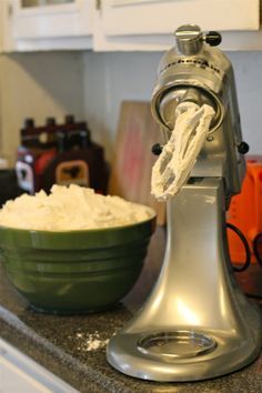 crusting no-melt buttercream. This is my go-to wedding cake frosting for the times when heat and humidity are an issue Buttercream Frosting That Wont Melt, Cake Frosting That Wont Melt, Stable Frosting, Crusting Buttercream, Wedding Cake Frosting, Melting Butter, Cake Fillings, Frosting Recipe, Buttercream Icing