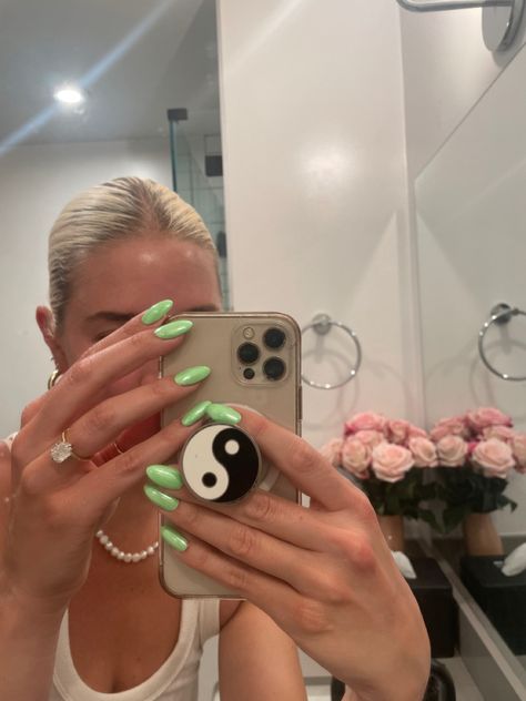 Neon green chrome nails summer 2023 Chrome Neon Green Nails, Like Green Chrome Nails, Pale Green Chrome Nails, Spring Nails With Chrome, Summer Nail 2024 Trends Chrome, Neon Nails With Chrome, Spring Break Nail Inspo 2024, Lime Chrome Nails, Pastel Green Chrome Nails