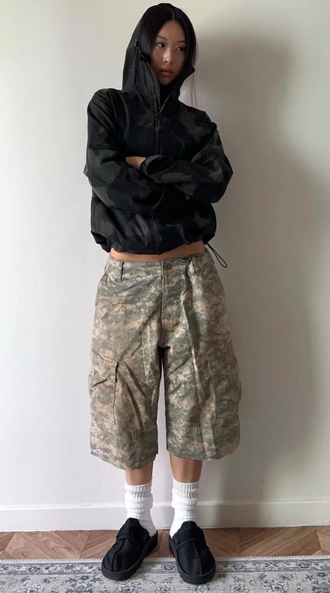 Archive Fashion Women Outfits, Campfloggnaw Outfits, Pub Outfits Women, Pub Outfits, Camouflage Outfit, Comfy Outfits Lazy, Fashion Women Outfits, Camouflage Outfits, Archive Fashion