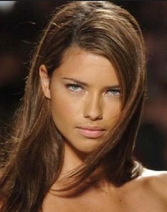 Brunette - Adriana Adriana Lima Without Makeup, Adriana Lima Hair, Medium Brown Hair Color, Golden Brown Hair, Medium Brown Hair, Looks Party, Adriana Lima, Hair Envy, Brown Hair Colors