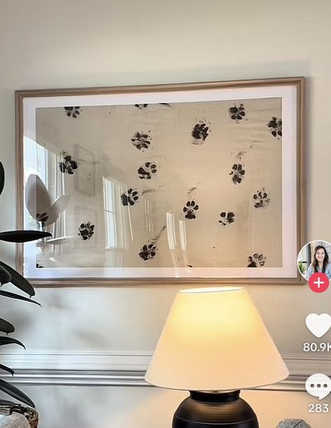 Tv Area Wall Decor, Aesthetic Pet Pictures, Aesthetic Dog Decor, Personal Pictures On Wall, Wall Art Homemade, Home Office Dog Room, Picture Wall Above Tv, Wall Decoration Inspiration, Pet Photo Wall