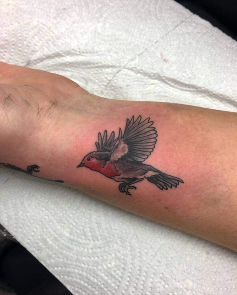 Robin Flying Tattoo, Robin Tattoo Men, Flying Robin Tattoo, American Robin Tattoo, Robin Tattoo Ideas, Robin Tattoos, Robin Bird Tattoos, Arm Wrap Tattoo, Robin Tattoo