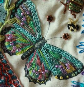 CRAZY QUILTING INTERNATIONAL: Bees, Butterflies & BEETLES II Sulaman Pita, Crazy Quilt Stitches, Pola Bordir, Crazy Patchwork, Embroidered Butterfly, 자수 디자인, Silk Ribbon Embroidery, Quilt Stitching, Crewel Embroidery