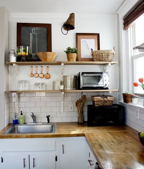 Small #DIY kitchen remodel - done under $3500! Butcher block countertops, open shelving, subway tile, shiplap wall...all of the details are amazing! Små Rum Lidt Plads, Koti Diy, Kitchen Remodel Cost, Kabinet Dapur, Country Kitchens, Diy Kitchen Remodel, Granny Flat, Simple Kitchen, Trendy Kitchen