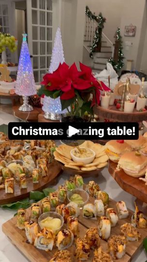 Christmas Spread Table, Christmas Food Table Display, Christmas Grazing Table, Festive Buffet, Christmas Morning Recipes, Morning Recipes, Food Display Table, Table Spread, Buffet Style