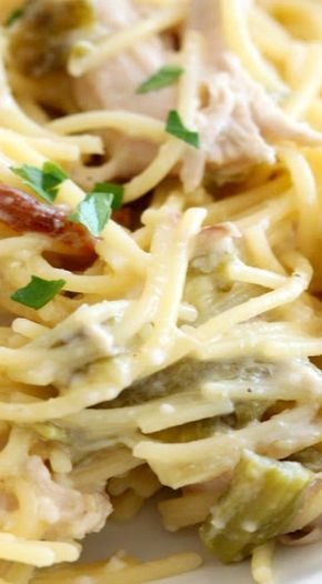 Green Chile Spaghetti, Green Chili Spaghetti, Green Chile Chicken Spaghetti, Green Chili Spaghetti Squash, Green Chili Chicken Pasta, Chicken And Green Chile Recipes, Green Chili Chicken Spaghetti, Green Chili Pasta, Green Chile Pasta