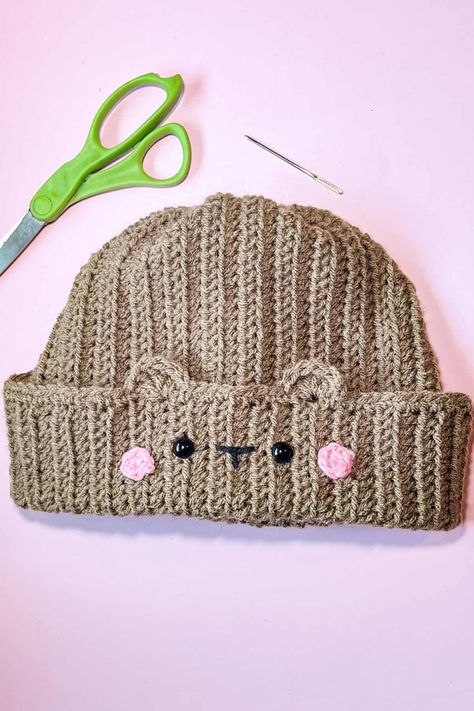 Crochet Bear Hat Pattern - thecaffeinatedsnail.com Crocheting Tutorial, Bear Hat Pattern, Crochet Bear Hat, Crochet Newborn Hat, Crochet Cat Hat, Hat Patterns Free, Crochet Shell Stitch, Crochet Frog, Tutorial Ideas