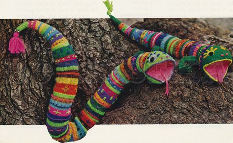 vintage SNAKE & SALAMANDER knitting pattern 80s PDF by borisbeka, $3.50 Yarn Weight Chart, Colorful Snakes, Vintage Needlework, Knit Projects, Easy Embroidery, Embroidery Diy, Embroidery Materials, Needlework Patterns, Vintage Knitting Patterns