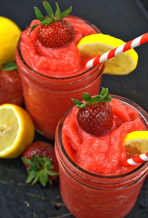 Strawberry Lemonade Vodka Slush   A refreshing summertime cocktail Insomnia Aesthetic, Party Punches, Vodka Slush, Frozen Drinks Alcohol, Strawberry Slush, Summertime Cocktail, Resep Smoothie, Cabin Trip, Jello Shot