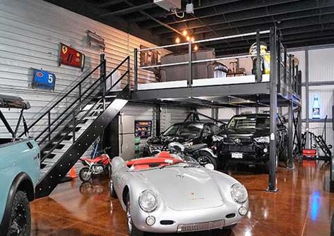 Man Cave Mezzanine, Garage Mezzanine Man Cave, Mechanic Garage Design, Dream Garage Man Cave, Man Cave Warehouse, Loft Garage, Mechanic Design, Man Garage, Man Cave Design