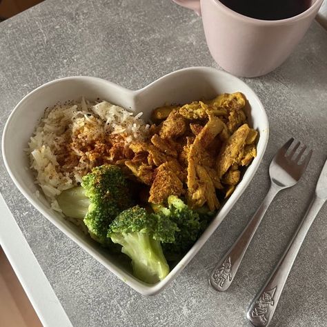 Rice Aesthetic, Rice With Broccoli, Rice With Chicken, Clean Eating Recipes Lunch, Vegan Chicken, Chicken Broccoli, Health Eating, Rice Bowl, Healthy Lunch Recipes