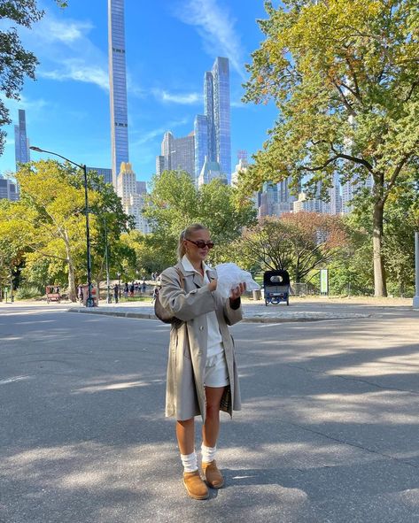 barbara kristoffersen (@barbarakristoffersen) • Instagram photos and videos Barbara Kristoffersen, Nyc Outfits, Casual Hairstyles, Just A Girl, Casual Dinner Outfit, Comfy Casual, Central Park, A Girl, Casual Chic