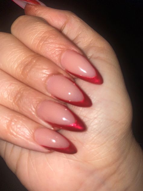 May Nails Ideas 2023, Red Sparkly Nails, Almond Summer Nails, Nails Ideas Almond, May Nails Ideas, Nails Ideas 2023, Almond Nails Red, Summer Nails Short, Red Chrome Nails