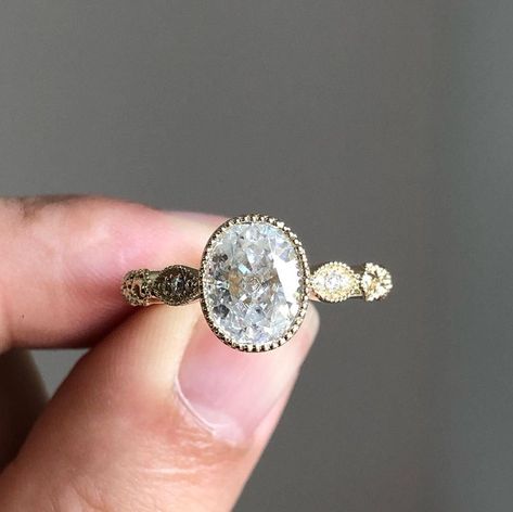 Milgrain Engagement Ring, Bezel Set Engagement Ring, Ring Rosegold, Gold Promise Rings, Moissanite Engagement Ring Oval, Art Deco Wedding Rings, Oval Moissanite, Promise Rings For Her, Moissanite Wedding Rings