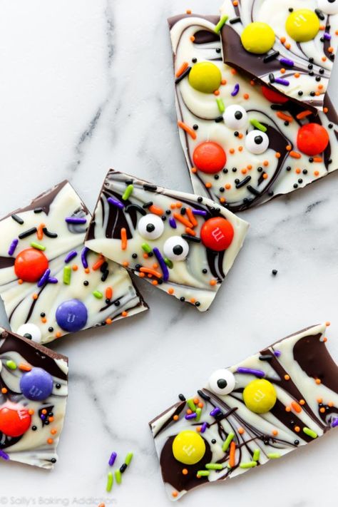 Easy Halloween Dessert Recipes, Boo Bark, Halloween Dessert Recipes Easy, Halloween Dessert Recipes, Homemade Chocolate Bark, Halloween Dessert Ideas, Pumpkin Rice Krispie Treats, Halloween Bark, Pumpkin Pie Ice Cream