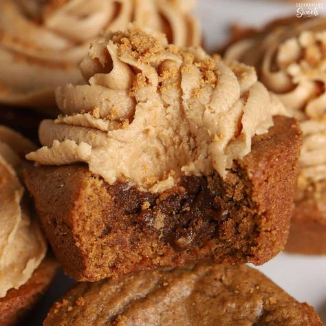 Gingerbread Cookie Cups - Celebrating Sweets Brown Frosting, Gingerbread Cookie Cups, Celebrating Sweets, Gingerbread Cookie Dough, Chewy Gingerbread Cookies, Easy Frosting, Pumpkin Cheesecake Bars, Ginger Molasses Cookies, Chewy Sugar Cookies