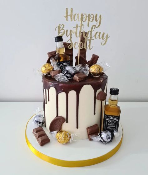 Theme Cakes For Men, Alcohol Cake Ideas, Men’s Birthday Cake Ideas, Tort Happy Birthday, Men’s Birthday Cake, Happy Birthday Scott, Mens Birthday Cake, Male Birthday Cake, 30th Birthday Cakes For Men