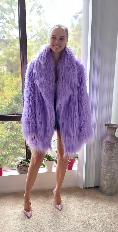 Rich looking color makes this masterpiece very attractive. Long pile of this fabric gently sways in the wind and gives the coat a mysterious look. Exclusive tailoring for each order Fully lined Has side pockets 💯 % handmade All sizes are available Made with love in Los Angeles Only dry cleaning recommended Midnights Outfit, Purple Faux Fur Coat, Purple Fur Coat, Best Bodies, Pride Fashion, Fur Sweatshirt, Hand Painted Denim Jacket, Purple Coat, High Tension