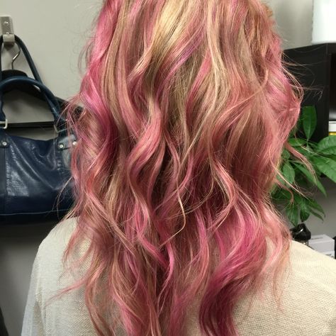 Spring Pink rain, pravana Chunky Vivid Highlights, Pink Barbie Hair, Barbie Pink Highlights, Bright Pink Highlights In Blonde Hair, Dirty Blonde With Pink Highlights, Pink Brown And Blonde Hair, Merliah Summers Hair, Colored Highlights For Blondes, Hot Pink Highlights In Blonde Hair