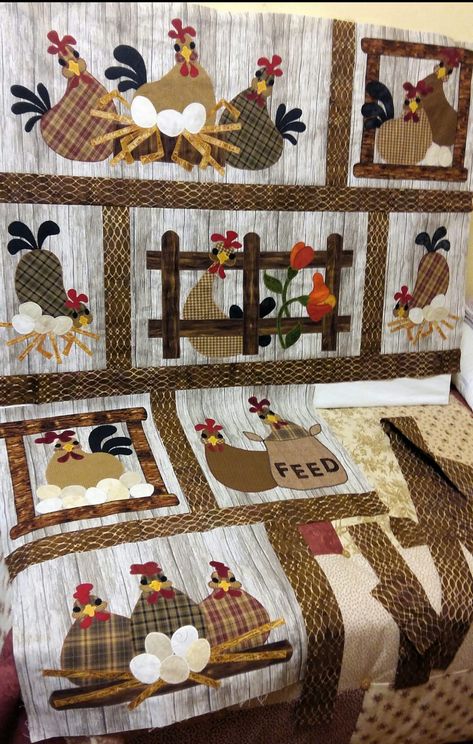 Duck Quilt Block Patterns, Farm Quilts Ideas, Chicken Quilt Block Pattern Free, Chicken Quilt Patterns, Chicken Quilts, Farm Quilt Patterns, Farm Animal Quilt, Chicken Quilt, Farm Quilt