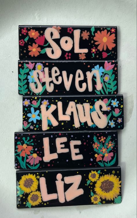 Nametag 
Starbucks 
Art Chalk Name Tags Ideas, Fun Name Tag Ideas, Spring Starbucks Chalkboard Art, Nametags Ideas, Work Name Tags Ideas, Starbucks Name Tags Ideas, Starbucks Nametags Art, Creative Name Tags, Name Tag Design Ideas