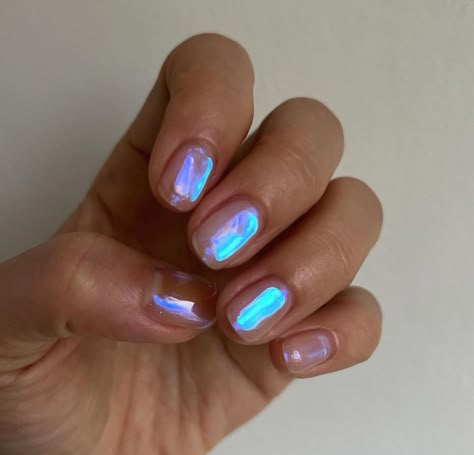 Gel French Manicure, Aurora Nails, Nagellack Trends, Chrome Nails Designs, Glitter Nail Polish, Metallic Nails, Holographic Nails, Minimalist Nails, Fancy Nails