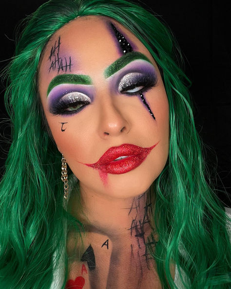 Get #inspo from @makeupby_analiza. Easy Last-Minute Halloween makeup. The Joker Halloween Makeup, Creative Halloween Makeup Looks, Orange Eyeshadow Palette, Joker Halloween Makeup, Beautiful Halloween Makeup, Creative Halloween Makeup, Moondust Eyeshadow, Makeup Suggestions, Easy Makeup Ideas