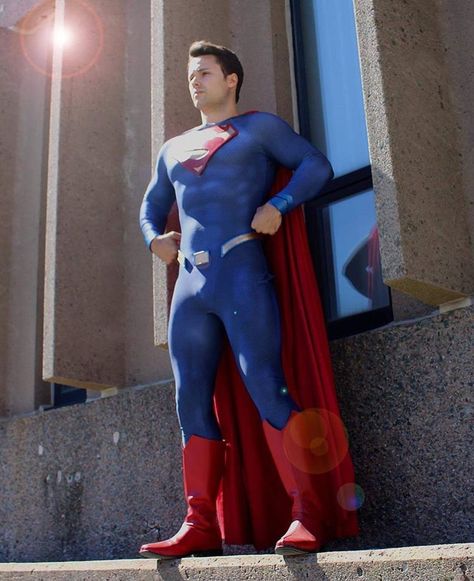 Mw Superman Cosplay Men, Cool Superhero Costumes, Superman Actors, Henry Superman, Superman Love, Superman Cosplay, Superman Pictures, Superman Returns, Batman Armor