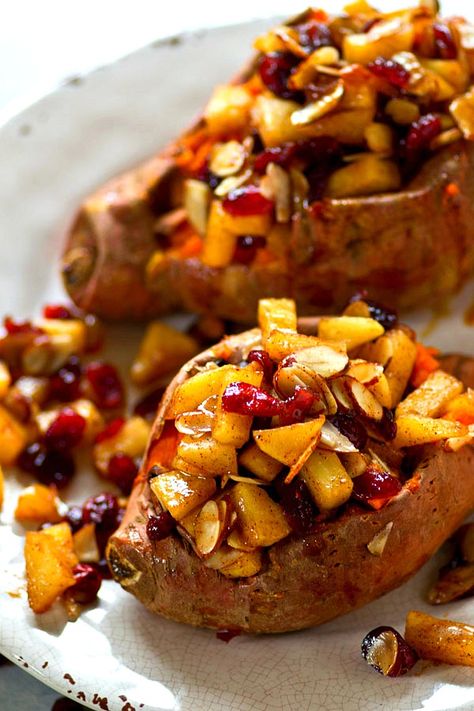 Caramelized Apples, Twice Baked Sweet Potatoes, Cranberry Apple, Twice Baked, Thanksgiving Side, Easy Thanksgiving, Baked Potatoes, Snacks Für Party, Sweet Potato Recipes