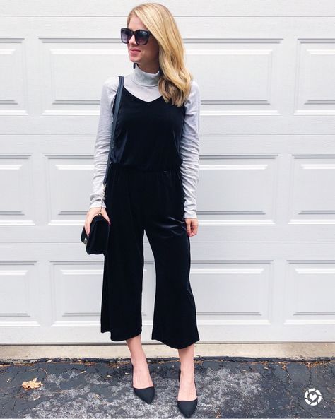 Velvet jumpsuit with grey turtleneck underneath. Looks from Old Navy and J.Crew Factory Jumpsuit With Turtleneck, Velvet Jumpsuit Outfit, Jumpsuit Outfit Winter, Black Velvet Jumpsuit, Hoodie Jumpsuit, Dressing Ideas, Work Fits, Velvet Jumpsuit, Navy Hoodie