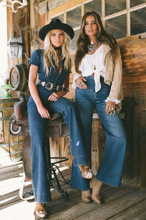 Cute Rodeo Outfits For Women, Cute Rodeo Outfits, Country Concert Outfit Winter, Concert Outfit Fall, Concert Outfit Winter, Boho Fall Outfits, Country Concert Outfits, Wilde Westen, Mode Hippie