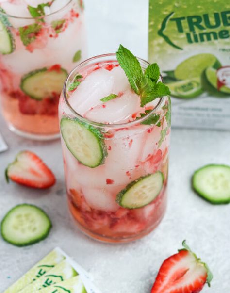 Strawberry Cucumber Mojito Mocktail - Mary's Whole Life Cucumber Mojito, Dairy Free Lasagna, Strawberry Cucumber, Mojito Drink, Easy Mocktail Recipes, Paleo Drinks, Mojito Mocktail, Veggie Breakfast, Strawberry Mojito