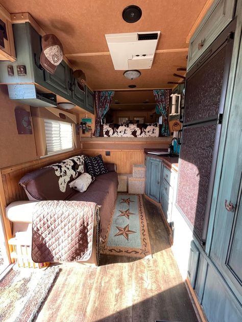 Horse Trailer House, Western Rv Decorating Ideas, Living Quarters Horse Trailer Remodel, Western Rv Remodel, Horse Trailer Living Quarters Remodel, Western Camper Remodel, Horse Trailer Interior, Horse Trailer Remodel, Horse Trailer Interior Remodel