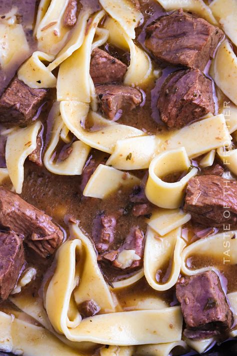 This Beef and Noodles Recipe is a quick prep slow cooker dinner that is simple to make with the help of your Crockpot. So delicious too! The combination of beef, noodles, and sauce will warm your heart. It's the perfect comfort food. Beef And Noodles Crockpot, Noodles And Sauce, Beef And Noodles Recipe, Beef Noodles, Beef Strips, Easy Skillet, Beef Stew Meat, Slow Cooker Chili, Slow Cooker Dinner