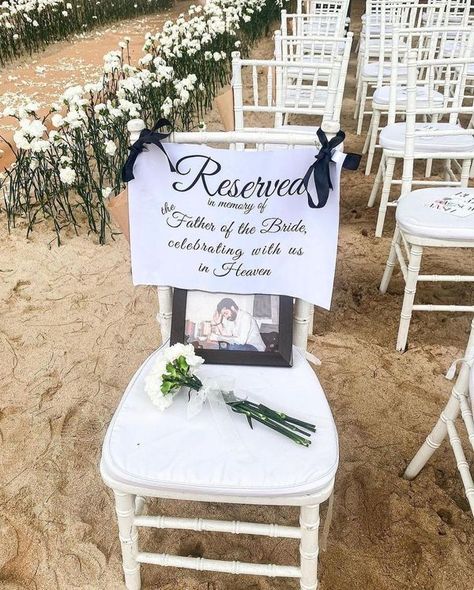 Wedding Memorial Chair, Reserved Seating Wedding, Wedding Remembrance, White Wedding Theme, Future Wedding Plans, Love Us, Wedding Photos Poses, Cute Wedding Ideas, Wedding Chairs