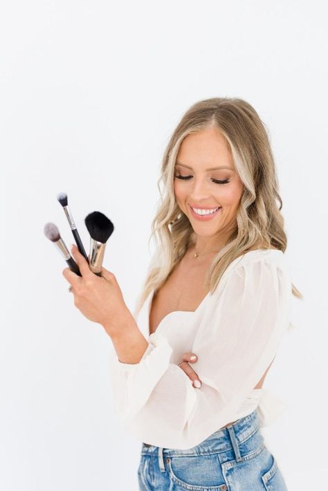 Makeup artist branding photos in a white studio with makeup brushes Artist Branding Photos, Makeup Artist Headshots, Artist Branding Photoshoot, Makeup Artist Photoshoot, Artist Headshots, Artist Photoshoot, Makeup Artist Branding, Professional Headshots Women, Headshots Women