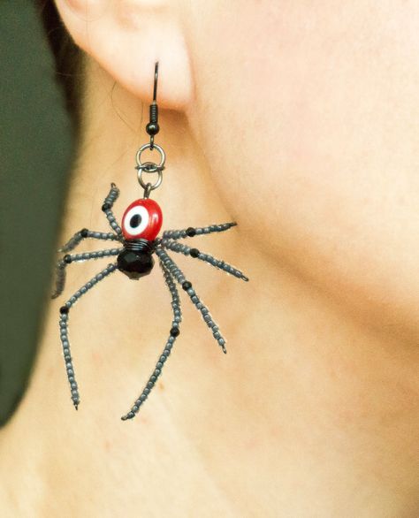 Large Creepy Beaded Spider Earrings Evil Eye Halloween Party - Etsy Israel Halloween Beaded Jewelry, Spider Jewelry, Beaded Spiders, Spider Earrings, Crochet Earrings Pattern, Halloween Beads, Black Earrings Dangle, Black Beaded Jewelry, Creepy Halloween