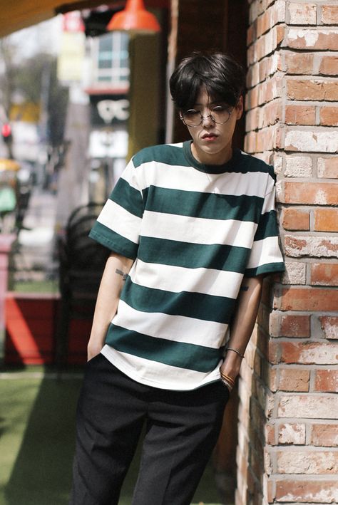 Taek-Jae-Jin Biased — SangGil - April 15, 2016 Hun-s 1st Set Striped Tshirt Outfits, Ootd Korean Style Casual, Outfits With Striped Shirts, Ootd Korean Style, Logo Game, Shirt Outfit Men, Streetwear Inspo, Street Fashion Men Streetwear, Mens Outfit Inspiration