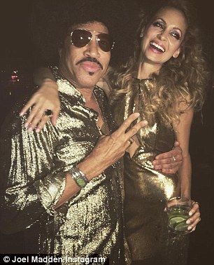 '2 of a kind!' The glammed-up reality star made sure to invite her gold lamé-clad father Lionel Richie, who brought authenticity to the evening's vintage vibe Studio 54 Party Decor, Studio54 Outfit, Studio 54 Fashion, Studio 54 Outfits, Disco Party Outfit, Mode Disco, 70s Fashion Disco, Studio 54 Party, 70’s Disco