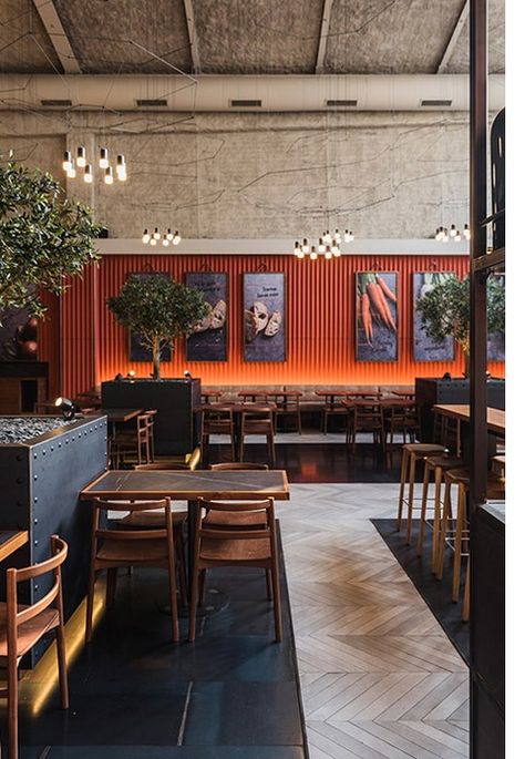 Orange Restaurant, Restaurant Bar Design, Restaurant Flooring, Decoration Restaurant, Bar Design Awards, Pub Design, Fast Casual, Bar Interior, Showroom Design