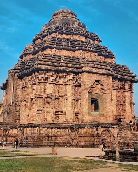 Sun Temple, Konark, India 🇮🇳 . ☀️ . 🛕 . 🌏 The Konark Sun Temple, located about 35 kilometres northeast from Puri on the northeastern coast of Odisha,, India, is a splendid example of ancient Indian architecture and sculpture. It was built in the 13th century CE under the patronage of King Narasimhadeva I of the Eastern Ganga Dynasty. The temple is dedicated to Bhagwan Surya, the Sun God, and is designed as a monumental chariot with 24 intricately carved stone wheels, symbolizing the hours of... Konark Wheel, Konark Temple, Konark Sun Temple, Sun Temple, Ancient Indian Architecture, Visit India, Sun God, Indian Architecture, Carved Stone