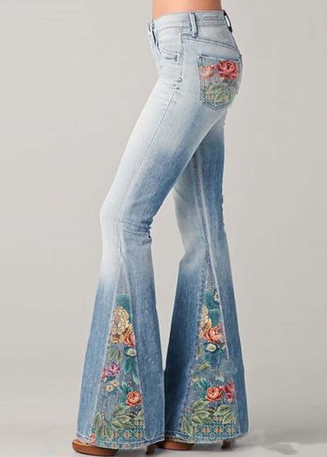 Flare Bottoms, Style Bleu, Printed Flare Pants, Denim On Denim, Print Denim, Moda Jeans, Jumpsuit Outfit, Patchwork Print, Mode Casual