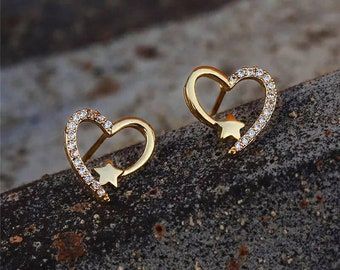 Small Earrings Gold, Sterling Silver Heart Earrings, Gold Earrings Models, Heart Earring, Minimalist Earrings Studs, Silver Heart Earrings, Gifting Ideas, Fancy Jewellery, Gold Earrings Designs