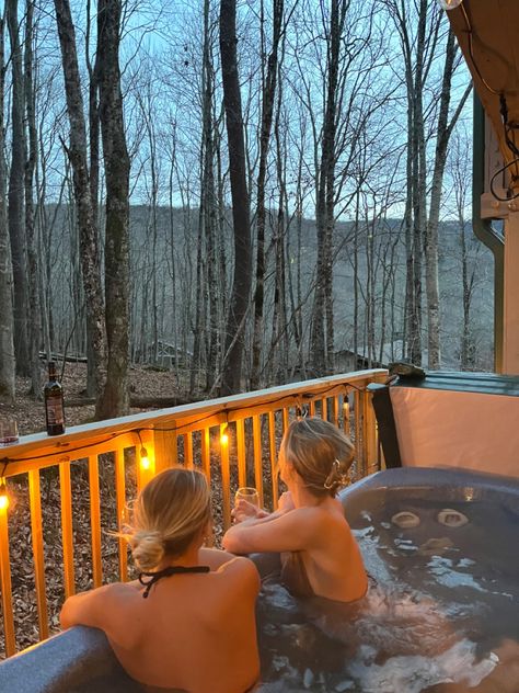 Girls Cabin Weekend Ideas, Winter Cabin Aesthetic, Big Cabin, Logan Ohio, Hocking Hills Cabins, Weekend Aesthetic, Cabin Weekend, Georgia Cabins, Cabin Hot Tub