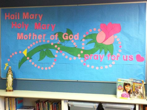 "Hail Mary, pray for us."  This is the October 2013 Rosary bulletin board in our St. Stephen Catholic Community teacher resource room. Rosary Bulletin Board, Catholic Bulletin Boards, Religious Bulletin Boards, Christian Bulletin Boards, Mothers Birthday, Bulletin Board Design, Church Bulletin Boards, Catholic Education, St Stephen