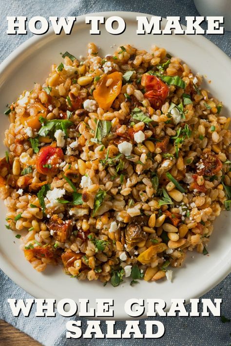 A hearty and healthy Grain Salad packed with flavor and nutrition! Made using Janie’s Mill Organic Wheat Berries and seasonal veggies, this recipe is the perfect lunch to make ahead and take to work. Mediterranean Diet Snacks, Farro Salad Recipes, Mediterranean Salad Recipe, Farro Recipes, Greek Vinaigrette, Salad Diet, Hearty Beef Stew, Farro Salad, Berry Salad