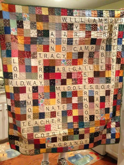 Scrabble quilt for teacher friend. She loves to play scrabble. Around 2010. Scrabble Quilt, Quilt Modernen, Scrappy Quilt Patterns, Scrap Quilt, Patchwork Quilt Patterns, Scrappy Quilt, Memory Quilt, Heart Quilt, Scrappy Quilts