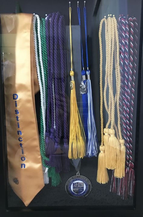 How To Display Graduation Cords, Graduation Cords Display, Graduation Stole Display, Graduation Tassel Display, Graduation Cords Display Cute Ideas, Graduation Cords Meaning, Graduation Cords Aesthetic, Teacher Graduation Stole, Graduation Shadow Box Ideas