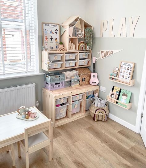 Trofast Playroom, Organize A Playroom, Playroom On A Budget, Small Playroom, Toy Room Decor, Kids Rooms Inspo, Living Room Playroom, Motherhood Lifestyle, Toddler Playroom